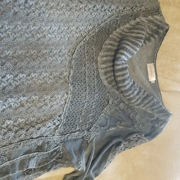 Tunic - Picture 3 of 5